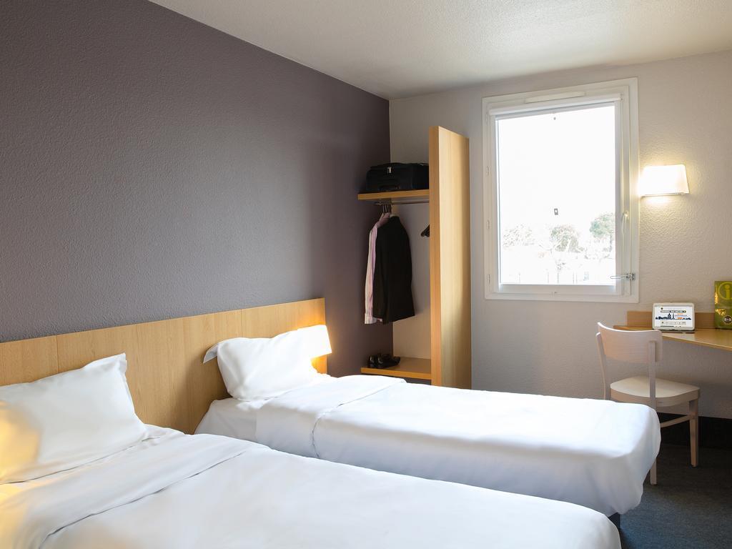 B&B Hotel Toulon Ollioules Exterior photo