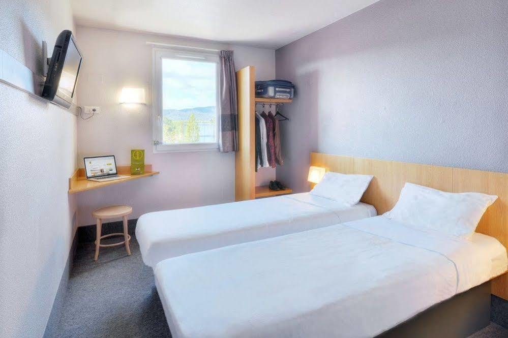 B&B Hotel Toulon Ollioules Exterior photo
